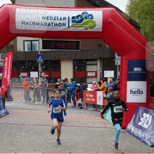 04.05.2025 - 8. Wedeler Halbmarathon Felixshl http://msf.ph/oto/7841694 04.05.2025 12:48:07 Ziel 899, 906, 941, 1072, 1136 meine-sportfotos.de
