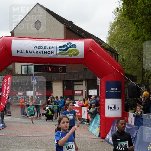 04.05.2025 - 8. Wedeler Halbmarathon Felixshl http://msf.ph/oto/7841716 04.05.2025 12:48:08 Ziel 899, 906, 941, 1072, 1136 meine-sportfotos.de