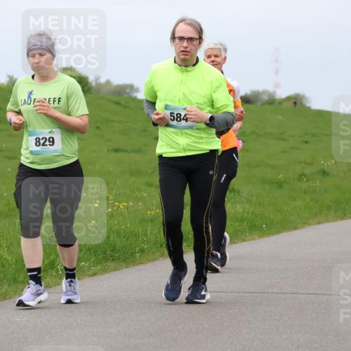 04.05.2025 - 8. Wedeler Halbmarathon Lena Gebhardt http://msf.ph/oto/7841739 04.05.2025 11:59:15 Laufen 584, 829, 1112 meine-sportfotos.de