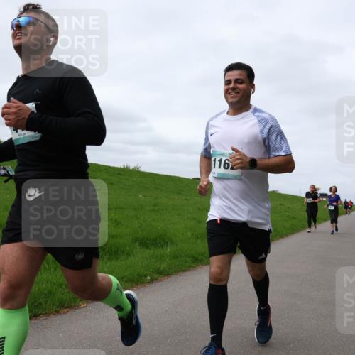 04.05.2025 - 8. Wedeler Halbmarathon Yannick Fuchs http://msf.ph/oto/7841748 04.05.2025 11:49:41 Laufen 116 meine-sportfotos.de