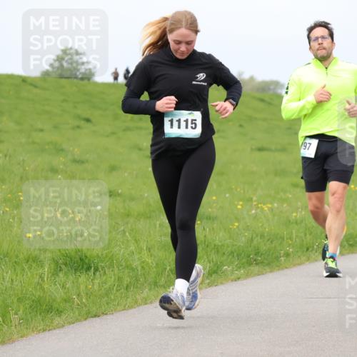 04.05.2025 - 8. Wedeler Halbmarathon Lena Gebhardt http://msf.ph/oto/7841782 04.05.2025 11:59:29 Laufen 1115, 849, 97 meine-sportfotos.de