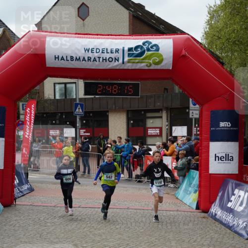 04.05.2025 - 8. Wedeler Halbmarathon Felixshl http://msf.ph/oto/7841821 04.05.2025 12:48:12 Ziel 542, 600, 899, 906, 941, 1072, 1191, 1192 meine-sportfotos.de