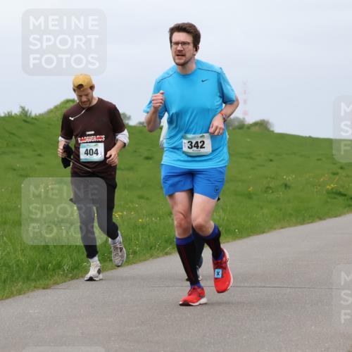 04.05.2025 - 8. Wedeler Halbmarathon Lena Gebhardt http://msf.ph/oto/7841866 04.05.2025 12:00:08 Laufen 342, 404 meine-sportfotos.de