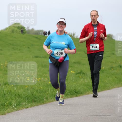 04.05.2025 - 8. Wedeler Halbmarathon Lena Gebhardt http://msf.ph/oto/7841900 04.05.2025 12:00:48 Laufen 409, 153 meine-sportfotos.de