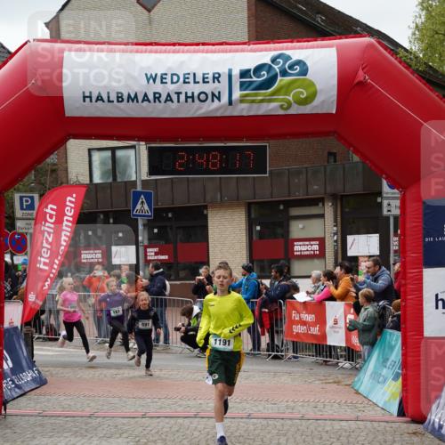 04.05.2025 - 8. Wedeler Halbmarathon Felixshl http://msf.ph/oto/7841904 04.05.2025 12:48:15 Ziel 161, 542, 591, 600, 899, 1076, 1191, 1192 meine-sportfotos.de