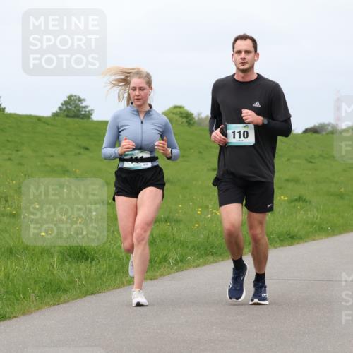 04.05.2025 - 8. Wedeler Halbmarathon Lena Gebhardt http://msf.ph/oto/7841932 04.05.2025 12:01:03 Laufen 110 meine-sportfotos.de
