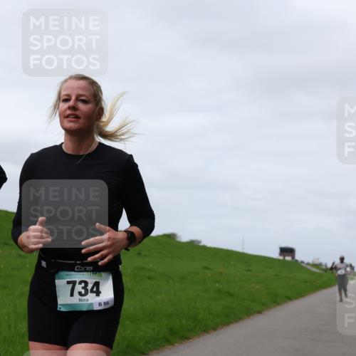 04.05.2025 - 8. Wedeler Halbmarathon Yannick Fuchs http://msf.ph/oto/7841954 04.05.2025 11:49:59 Laufen 734, 86 meine-sportfotos.de