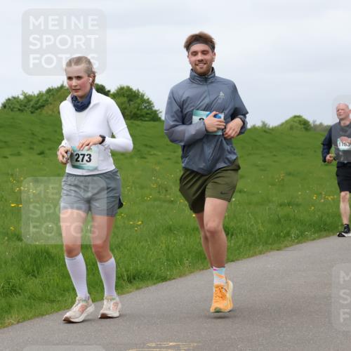 04.05.2025 - 8. Wedeler Halbmarathon Lena Gebhardt http://msf.ph/oto/7841958 04.05.2025 12:01:22 Laufen 273, 1163 meine-sportfotos.de