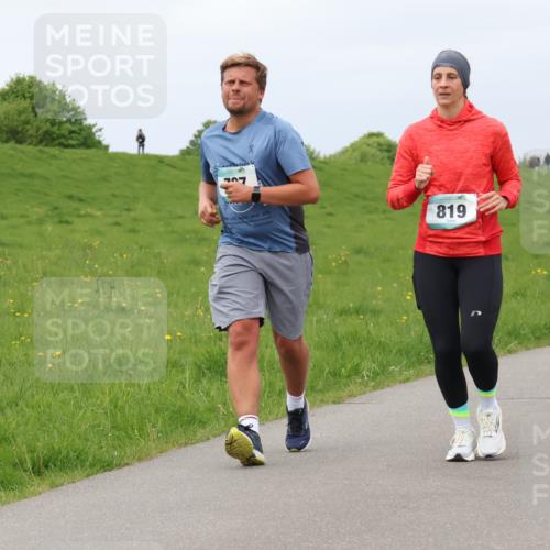 04.05.2025 - 8. Wedeler Halbmarathon Lena Gebhardt http://msf.ph/oto/7841991 04.05.2025 12:01:29 Laufen 819, 430 meine-sportfotos.de