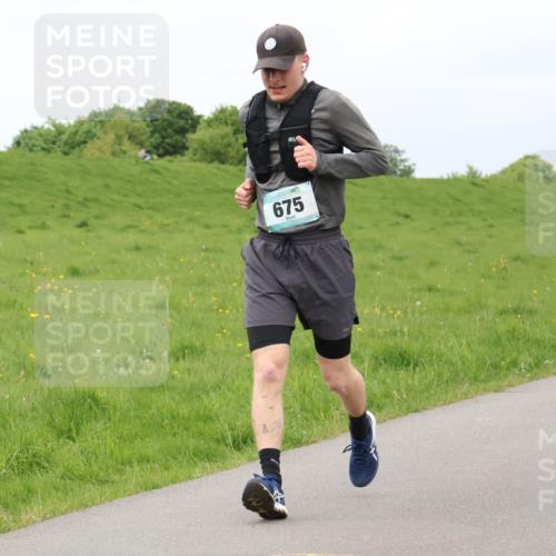 04.05.2025 - 8. Wedeler Halbmarathon Lena Gebhardt http://msf.ph/oto/7842029 04.05.2025 12:02:13 Laufen 675 meine-sportfotos.de