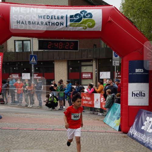 04.05.2025 - 8. Wedeler Halbmarathon Felixshl http://msf.ph/oto/7842049 04.05.2025 12:48:20 Ziel 161, 591, 900, 1076, 1191 meine-sportfotos.de