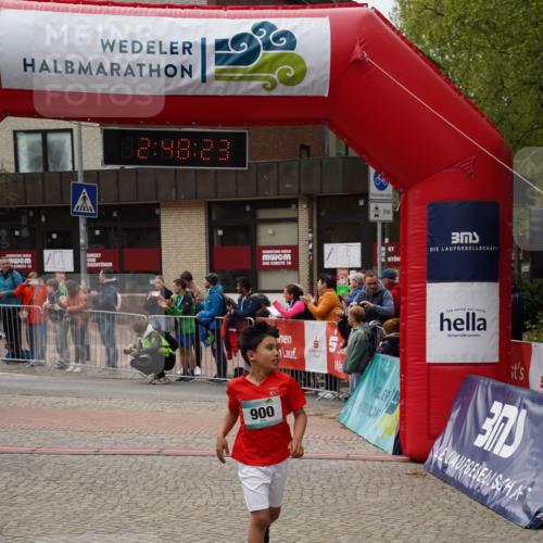 04.05.2025 - 8. Wedeler Halbmarathon Felixshl http://msf.ph/oto/7842070 04.05.2025 12:48:20 Ziel 161, 591, 900, 1076, 1191 meine-sportfotos.de