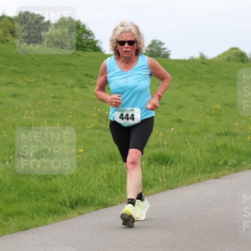 04.05.2025 - 8. Wedeler Halbmarathon Lena Gebhardt http://msf.ph/oto/7842120 04.05.2025 12:03:54 Laufen 444, 278 meine-sportfotos.de