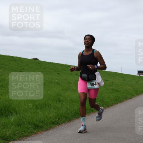 04.05.2025 - 8. Wedeler Halbmarathon Yannick Fuchs http://msf.ph/oto/7842171 04.05.2025 11:50:11 Laufen 494 meine-sportfotos.de