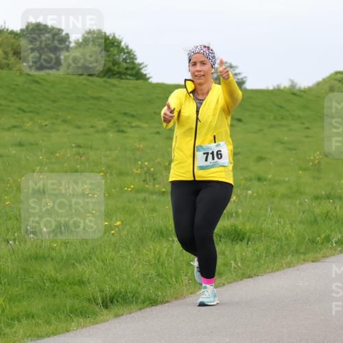 04.05.2025 - 8. Wedeler Halbmarathon Lena Gebhardt http://msf.ph/oto/7842178 04.05.2025 12:04:46 Laufen 716 meine-sportfotos.de