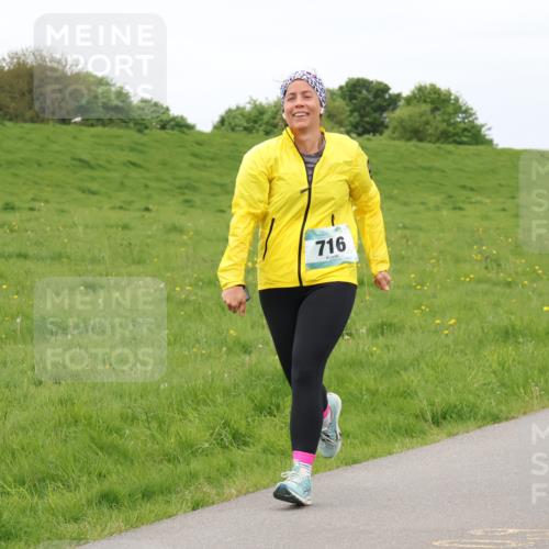 04.05.2025 - 8. Wedeler Halbmarathon Lena Gebhardt http://msf.ph/oto/7842186 04.05.2025 12:04:47 Laufen 716 meine-sportfotos.de