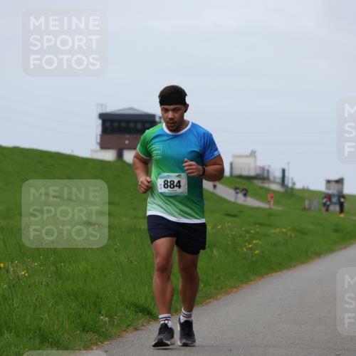 04.05.2025 - 8. Wedeler Halbmarathon Yannick Fuchs http://msf.ph/oto/7842192 04.05.2025 11:50:14 Laufen 884 meine-sportfotos.de
