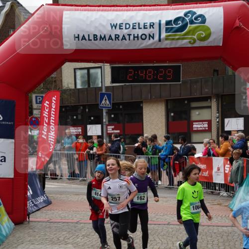 04.05.2025 - 8. Wedeler Halbmarathon Felixshl http://msf.ph/oto/7842199 04.05.2025 12:48:27 Ziel 162, 257, 614, 990, 1064, 1079, 1178 meine-sportfotos.de