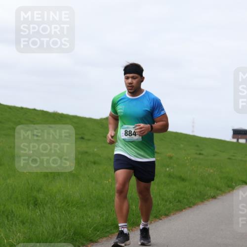 04.05.2025 - 8. Wedeler Halbmarathon Yannick Fuchs http://msf.ph/oto/7842222 04.05.2025 11:50:19 Laufen 884 meine-sportfotos.de