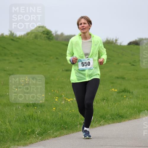 04.05.2025 - 8. Wedeler Halbmarathon Lena Gebhardt http://msf.ph/oto/7842246 04.05.2025 12:06:03 Laufen 550 meine-sportfotos.de