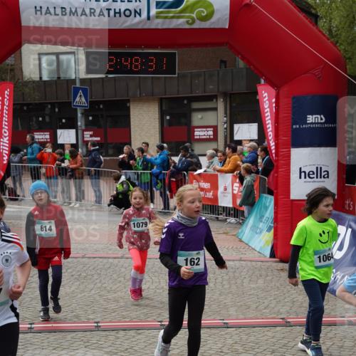 04.05.2025 - 8. Wedeler Halbmarathon Felixshl http://msf.ph/oto/7842249 04.05.2025 12:48:28 Ziel 162, 257, 614, 990, 1064, 1079, 1178 meine-sportfotos.de