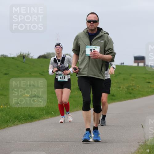 04.05.2025 - 8. Wedeler Halbmarathon Lena Gebhardt http://msf.ph/oto/7842254 04.05.2025 12:06:15 Laufen 181, 9 meine-sportfotos.de
