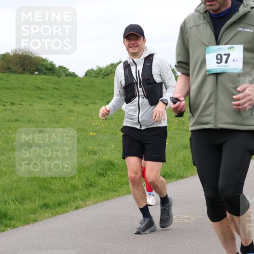 04.05.2025 - 8. Wedeler Halbmarathon Lena Gebhardt http://msf.ph/oto/7842261 04.05.2025 12:06:21 Laufen 97, 16, 1 meine-sportfotos.de