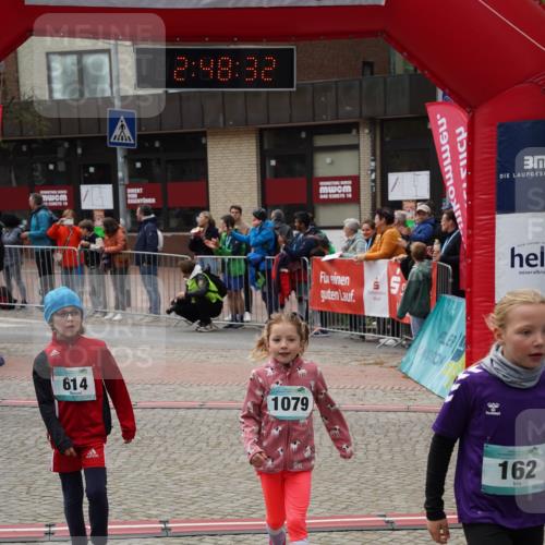 04.05.2025 - 8. Wedeler Halbmarathon Felixshl http://msf.ph/oto/7842264 04.05.2025 12:48:30 Ziel 162, 257, 614, 990, 1064, 1079, 1178 meine-sportfotos.de