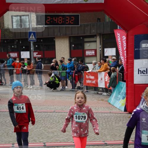 04.05.2025 - 8. Wedeler Halbmarathon Felixshl http://msf.ph/oto/7842268 04.05.2025 12:48:30 Ziel 162, 257, 614, 990, 1064, 1079, 1178 meine-sportfotos.de