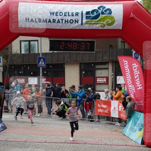 04.05.2025 - 8. Wedeler Halbmarathon Felixshl http://msf.ph/oto/7842281 04.05.2025 12:48:34 Ziel 32, 621, 1079, 1185 meine-sportfotos.de