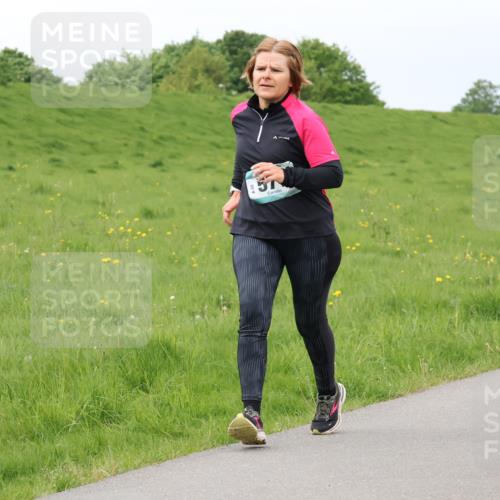04.05.2025 - 8. Wedeler Halbmarathon Lena Gebhardt http://msf.ph/oto/7842283 04.05.2025 12:07:16 Laufen 57 meine-sportfotos.de