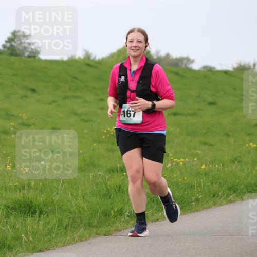 04.05.2025 - 8. Wedeler Halbmarathon Lena Gebhardt http://msf.ph/oto/7842339 04.05.2025 12:08:31 Laufen 167 meine-sportfotos.de