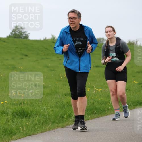 04.05.2025 - 8. Wedeler Halbmarathon Lena Gebhardt http://msf.ph/oto/7842367 04.05.2025 12:10:00 Laufen 595 meine-sportfotos.de