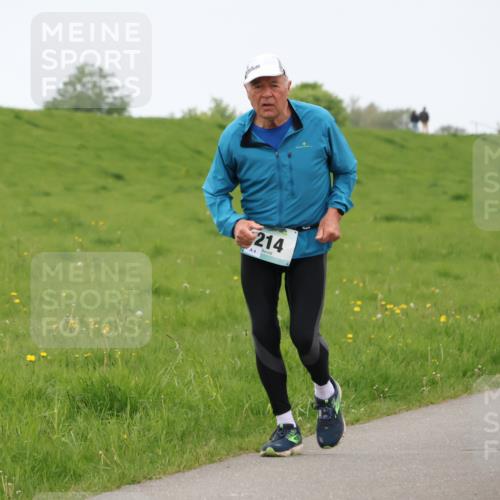 04.05.2025 - 8. Wedeler Halbmarathon Lena Gebhardt http://msf.ph/oto/7842423 04.05.2025 12:13:53 Laufen 214, 4 meine-sportfotos.de