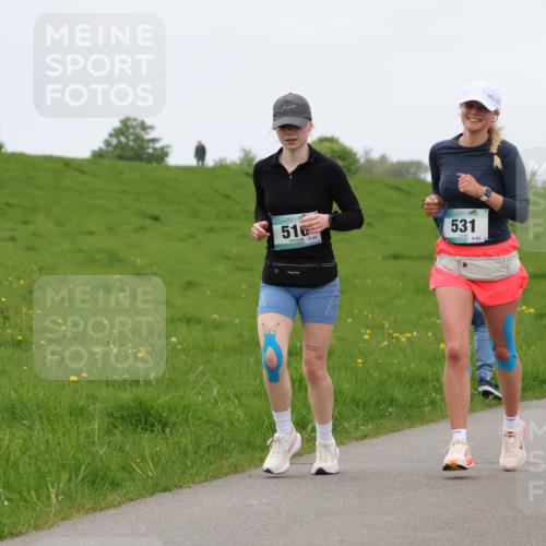 04.05.2025 - 8. Wedeler Halbmarathon Lena Gebhardt http://msf.ph/oto/7842497 04.05.2025 12:19:35 Laufen 516, 531 meine-sportfotos.de
