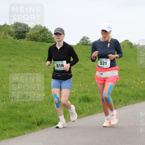 04.05.2025 - 8. Wedeler Halbmarathon Lena Gebhardt http://msf.ph/oto/7842500 04.05.2025 12:19:36 Laufen 516, 531, 63 meine-sportfotos.de