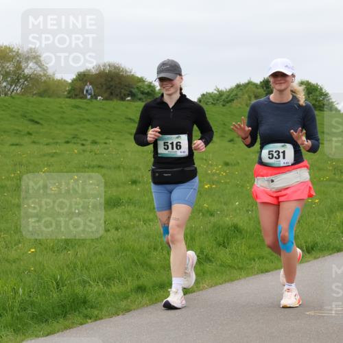 04.05.2025 - 8. Wedeler Halbmarathon Lena Gebhardt http://msf.ph/oto/7842505 04.05.2025 12:19:38 Laufen 516, 62, 531, 63 meine-sportfotos.de