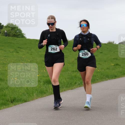 04.05.2025 - 8. Wedeler Halbmarathon Lena Gebhardt http://msf.ph/oto/7842535 04.05.2025 12:20:15 Laufen 262, 260 meine-sportfotos.de