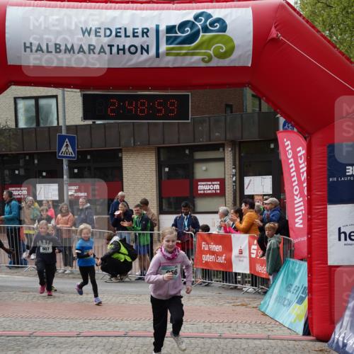 04.05.2025 - 8. Wedeler Halbmarathon Felixshl http://msf.ph/oto/7842551 04.05.2025 12:48:57 Ziel 15, 43, 544, 905, 907, 956, 1061, 1069, 1107 meine-sportfotos.de