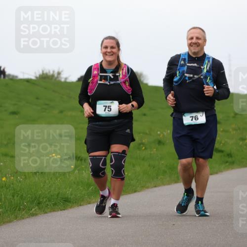 04.05.2025 - 8. Wedeler Halbmarathon Lena Gebhardt http://msf.ph/oto/7842552 04.05.2025 12:22:18 Laufen 75, 76 meine-sportfotos.de
