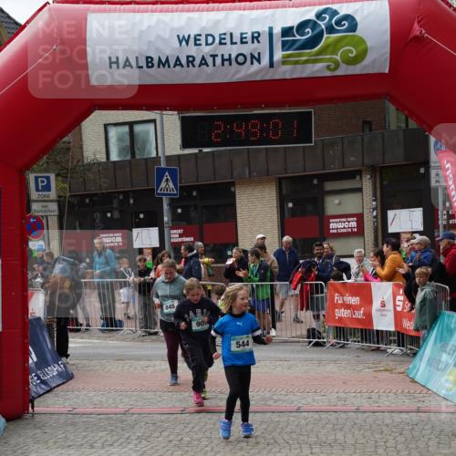 04.05.2025 - 8. Wedeler Halbmarathon Felixshl http://msf.ph/oto/7842559 04.05.2025 12:48:59 Ziel 15, 544, 845, 907, 956, 1069 meine-sportfotos.de