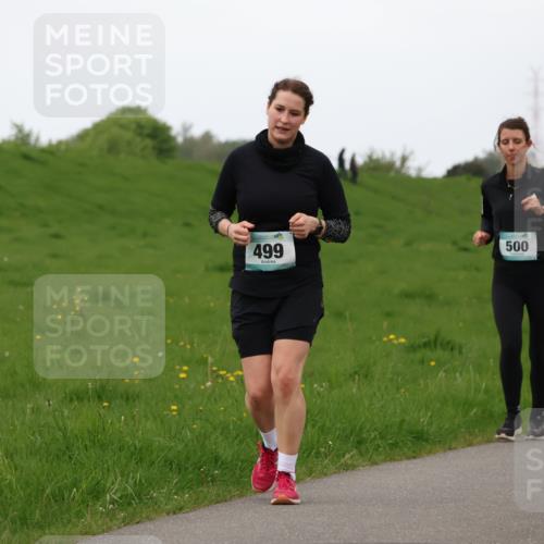 04.05.2025 - 8. Wedeler Halbmarathon Lena Gebhardt http://msf.ph/oto/7842566 04.05.2025 12:23:38 Laufen 499, 500 meine-sportfotos.de