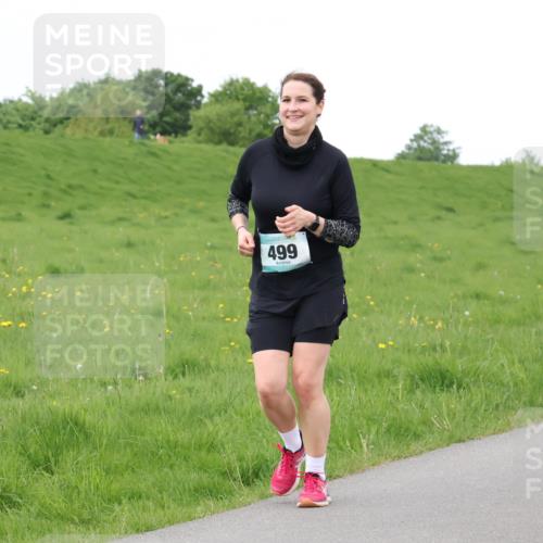 04.05.2025 - 8. Wedeler Halbmarathon Lena Gebhardt http://msf.ph/oto/7842571 04.05.2025 12:23:42 Laufen 499, 50 meine-sportfotos.de