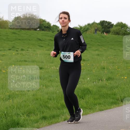 04.05.2025 - 8. Wedeler Halbmarathon Lena Gebhardt http://msf.ph/oto/7842577 04.05.2025 12:23:47 Laufen 500 meine-sportfotos.de
