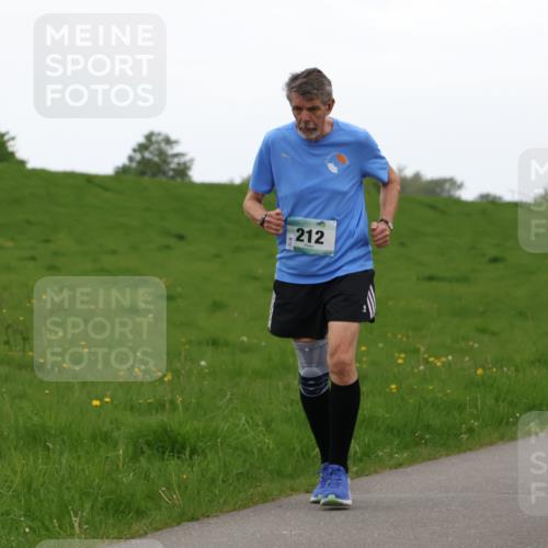 04.05.2025 - 8. Wedeler Halbmarathon Lena Gebhardt http://msf.ph/oto/7842615 04.05.2025 12:27:22 Laufen 212 meine-sportfotos.de