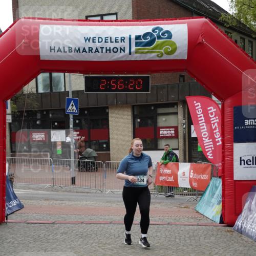 04.05.2025 - 8. Wedeler Halbmarathon Felixshl http://msf.ph/oto/7842659 04.05.2025 12:56:17 Ziel 134 meine-sportfotos.de