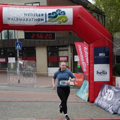 04.05.2025 - 8. Wedeler Halbmarathon Felixshl http://msf.ph/oto/7842662 04.05.2025 12:56:18 Ziel 134 meine-sportfotos.de