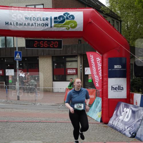 04.05.2025 - 8. Wedeler Halbmarathon Felixshl http://msf.ph/oto/7842663 04.05.2025 12:56:18 Ziel 134 meine-sportfotos.de