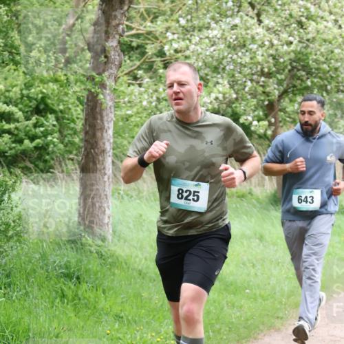 04.05.2025 - 8. Wedeler Halbmarathon Lena Gebhardt http://msf.ph/oto/7842703 04.05.2025 11:18:29 Laufen  meine-sportfotos.de
