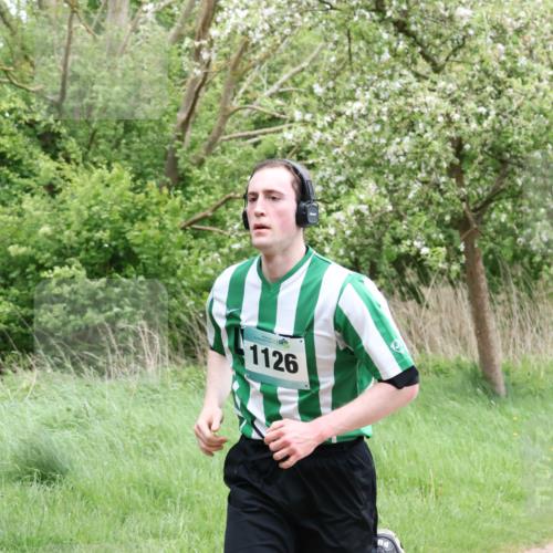 04.05.2025 - 8. Wedeler Halbmarathon Lena Gebhardt http://msf.ph/oto/7842708 04.05.2025 11:18:35 Laufen  meine-sportfotos.de